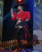 Look de 'La Noche de las Mil María Félix' – Vogue (1980)