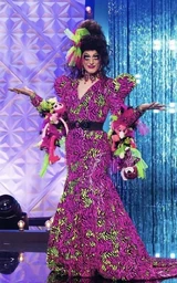 Look de 'Eleganza Extravaganza'