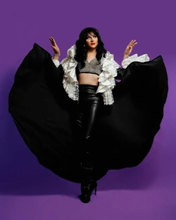 LunaLansmanDRMX2SelenaLook