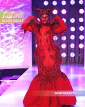 Look de 'Red for Filth'