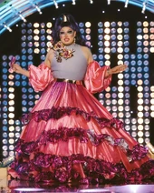 Look de 'Quinceañera Drag'