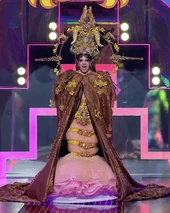 Look no emitido de 'La Más Divina Infantita'