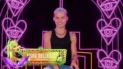 AishaDollkillsConfessionalLook