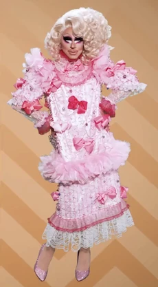 Trixie RuDemption Look2