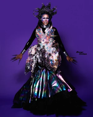 SamaraLaNegráEpisode1Look