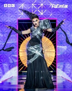 KyranThraxFinaleLook