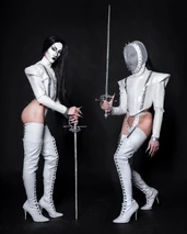 Onuitgezonden Drag nello Sport Look