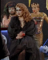 GvajardoESS2E6.jpeg (115 kB) Look del episodio 6