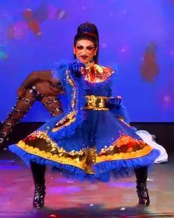 C-PherLMD6AuditionLSLook