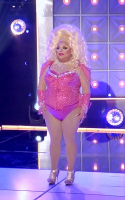 GingerEpisode8LipSyncLook