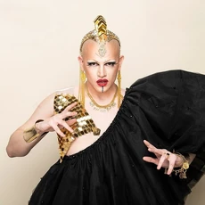 LaKahenaEntranceLook