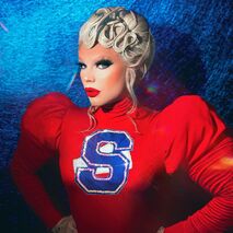 Night of a Thousand Spice Girls Look – Sporty Spice