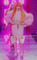 "Pop Off Ate" Performance Look