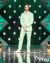 BradGoreskiCDR2E7Look.jpg (239 kB) Aflevering 7 Look