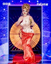 Look de 'Having It Large: Oversized Fashion'