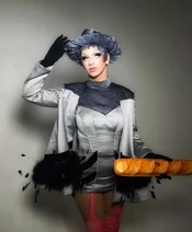 SuzieTootEWLook.jpeg (67 KB) Entertainment Weekly Press Week Look