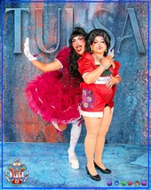 TulsaLupitaLook.jpg (476 kB) Look de 'La Más Lupita' (con Delia)