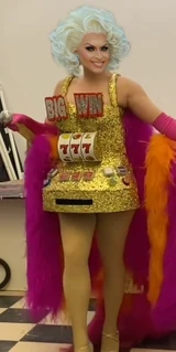 Look no emitido de 'Luck Be A Lady'