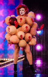 Nightlife Extravaganza Look – Burlesque Bosom