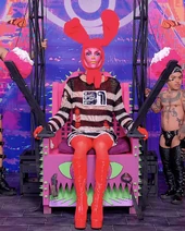 La Más Famosa Look – Juan Carlos Bodoque