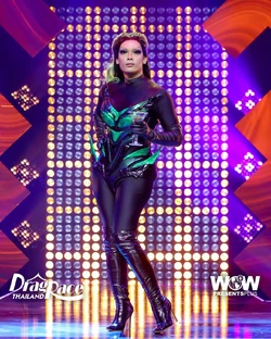 KaraMightSwimsuitLook