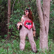 Look no emitido de 'Glamazônia'