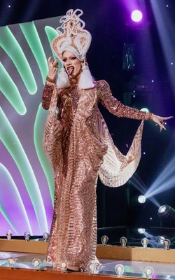 MirandaLebrãoGlitterLook