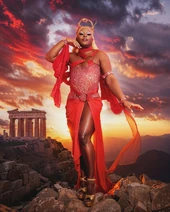 Unaired Flamme Olympique Look