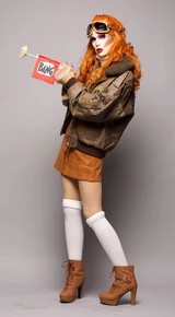 Look de 'Bond Girl Glamourama' – Kitty Rouge