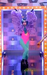 "Divas" Performance Look