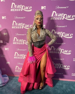 ReginaVocePremiereLook