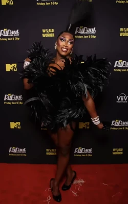 SapphiraCristálPremiereLook