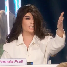 AuraEternalSnatchGameLook