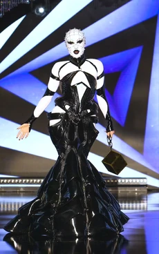 GottmikBlackandWhiteFinaleLook