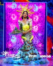 Look de 'Art Attack Extravaganza'