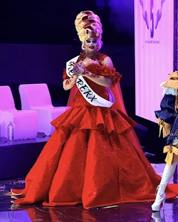 LizaZanZuzziFinaleLook4