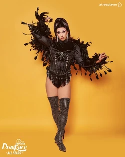 DragSethlasDRESAS1FinalePerformanceLook