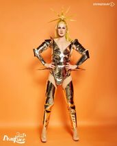 Salto Al Futuro Look