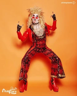 KellyPassa!?ReunionLook