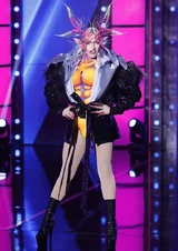 AcidBettyAS10EntranceLook.jpg (169 KB) Entrance Look