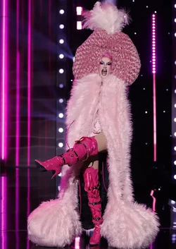 LydiaBKollinsPinkLook