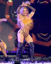 Look de la actuación (reveal)