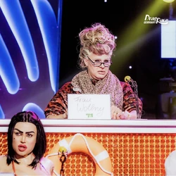 NikitaVegazSnatchGameLook