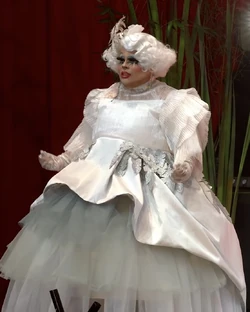 YayoiBoweryPerformanceLook