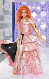 Look de 'Two-in-One Ru-velation' (reveal)