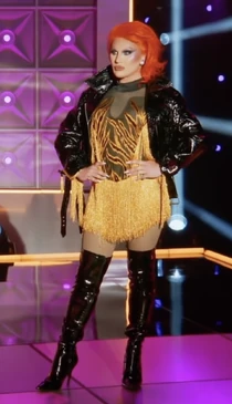 TheVivienneAS7LSFYLE4Look