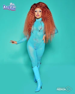 CloverBishTalentShowLook