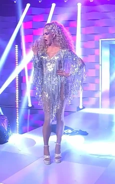 ElecktraTalentShowLook2