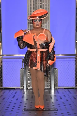 KandyMuseAS8PressWeekLook