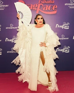 LaPatrickDRES4RedCarpetLook